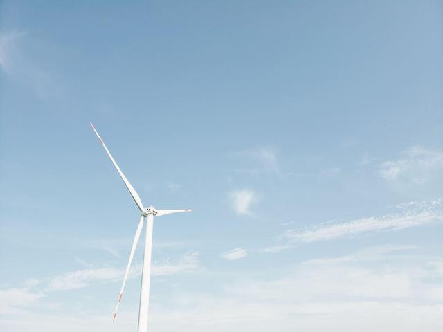 刘慕仁委员：加快推进乡镇污水处理设施建设